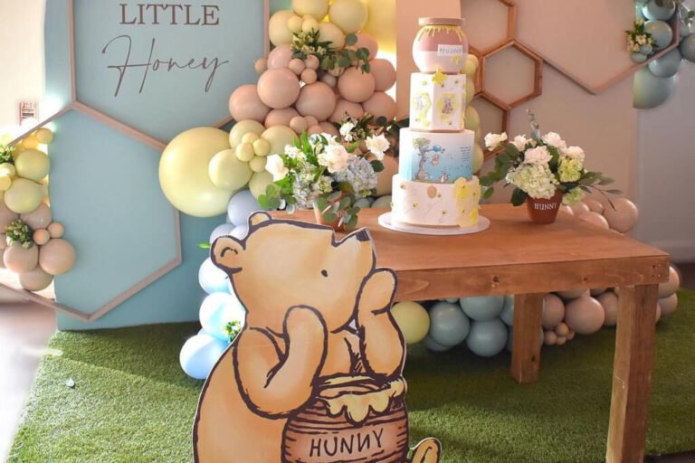 Winnie the Pooh baby shower decorations